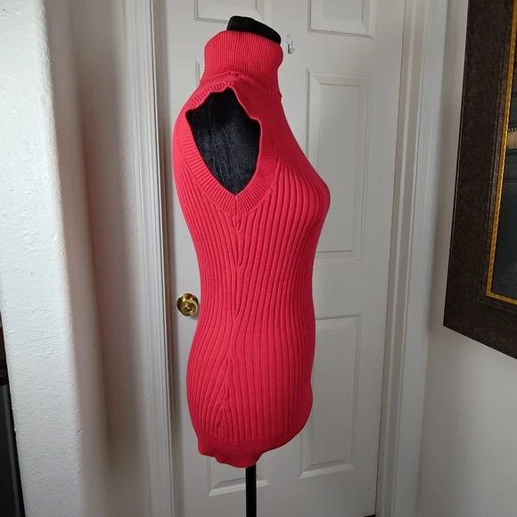 Women's Knit Ribbed Sleeveless Turtleneck In Poppy Red Size Medium - Picture 3 of 9